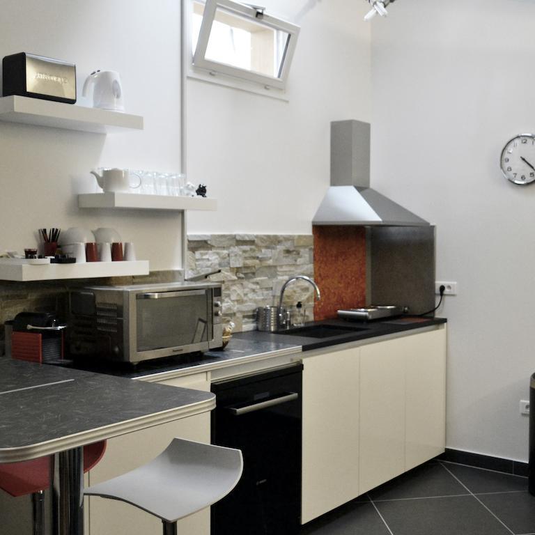 Les Lys Villa Vincennes Habitación foto